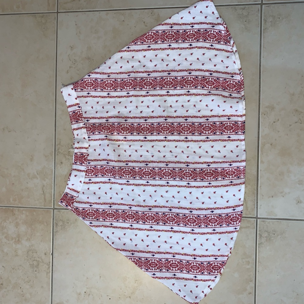 Beach style skirt